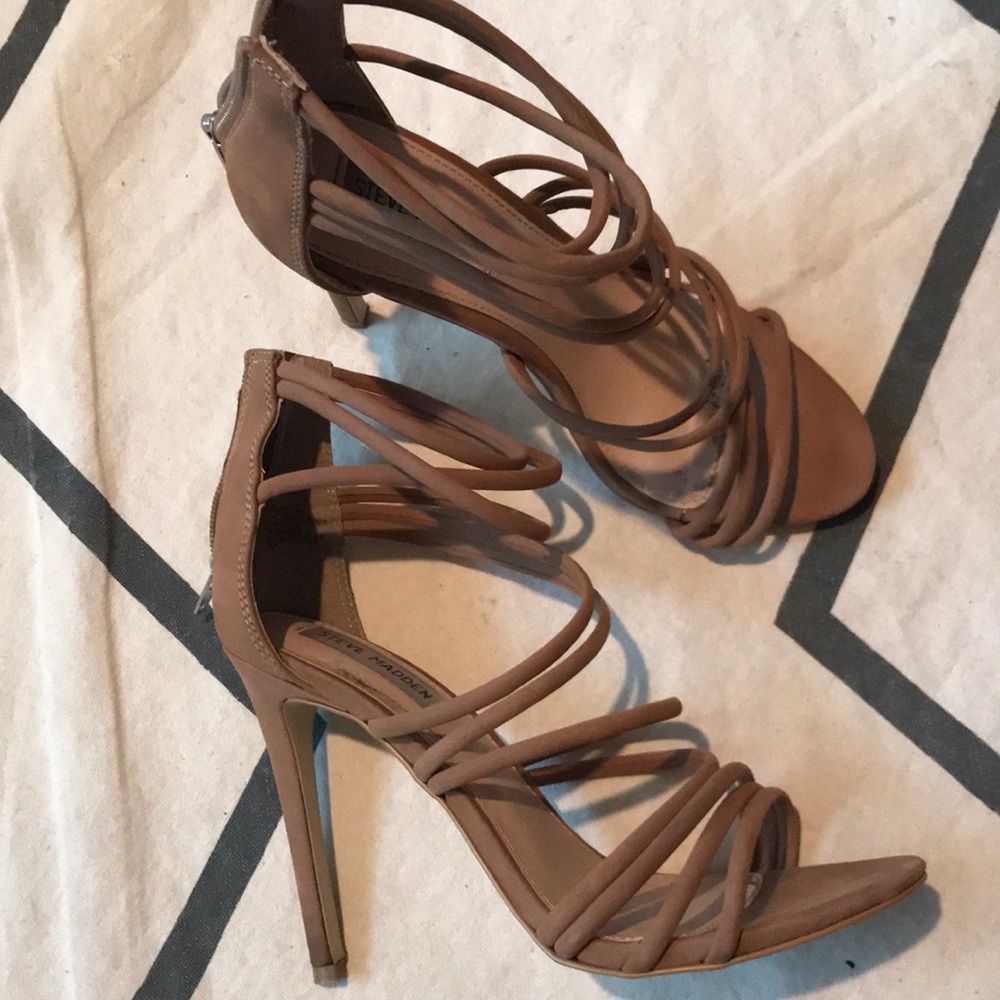 STEVE MADDEN WORN ONCE  NUDE STRAPPY HEEL